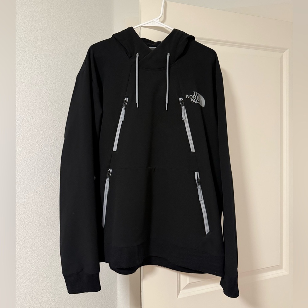The North Face Men’s Outwear Jacket